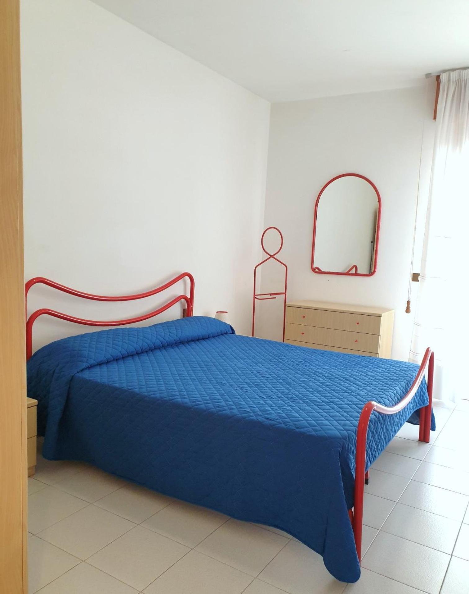 Lovely Flat In Pineda 100m From The Apartment *