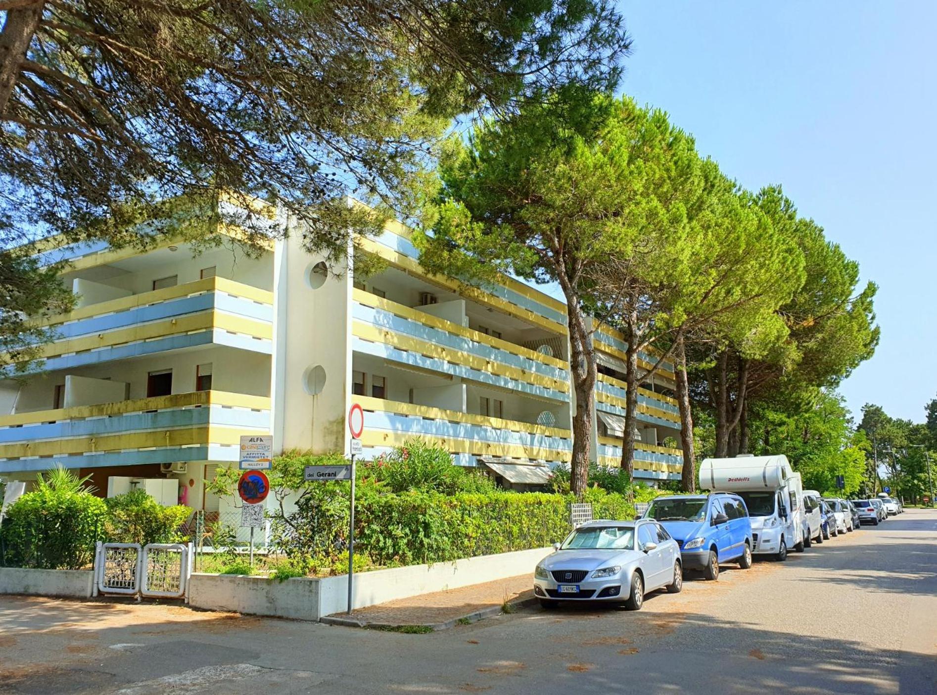 Lovely Flat In Pineda 100m From The *